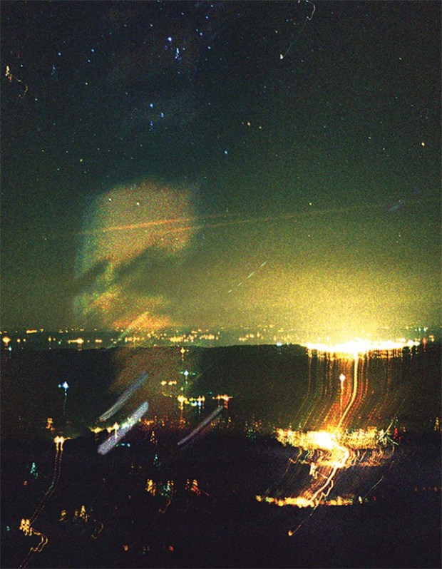 Inspirationsgraphiques-Little-Red-Door-bar-cocktails-Paris-The-Evocative-Menu-graphique-Remy-Savage-artistes-illustration-07