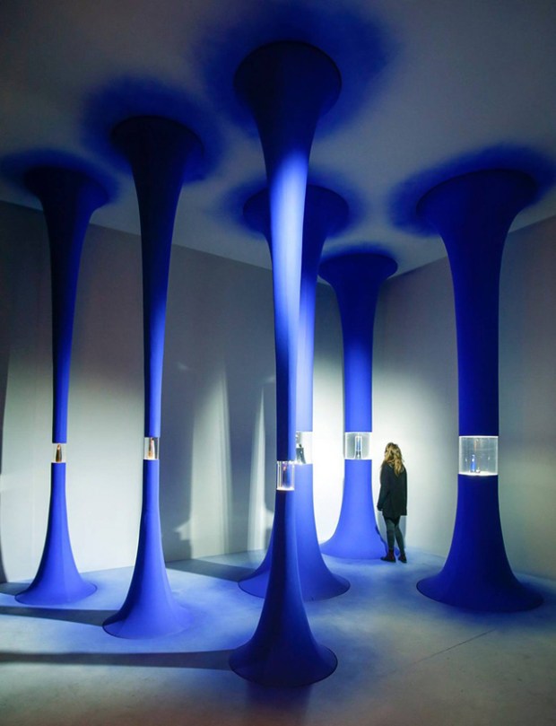 Inspirationsgraphiques-Mix-It-Up-Milan-design-week-bar-Pepsico-bouteilles-aluminium-Ora-Ito-Heineken-premium-designer-Karim-Rashid-07